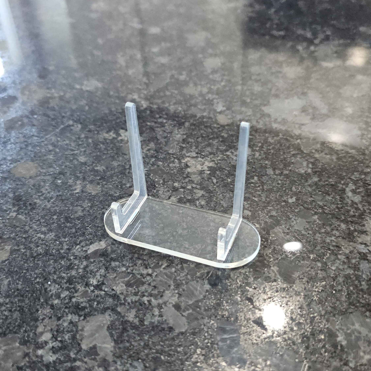 PC/Polaroid Stand